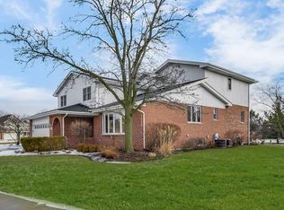 17625 Lilac Ln, Tinley Park, IL 60477
