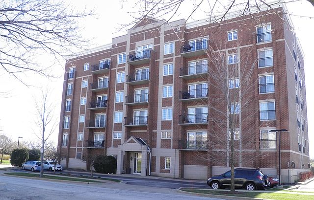 1st image of 405 Creekside Dr #605
