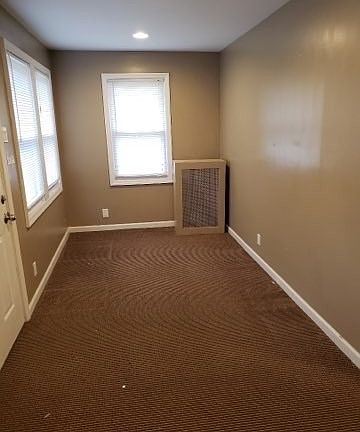 5th image of 8 Garfield Ave APT 1
