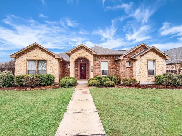 708 34th Street, Hondo, TX 78861