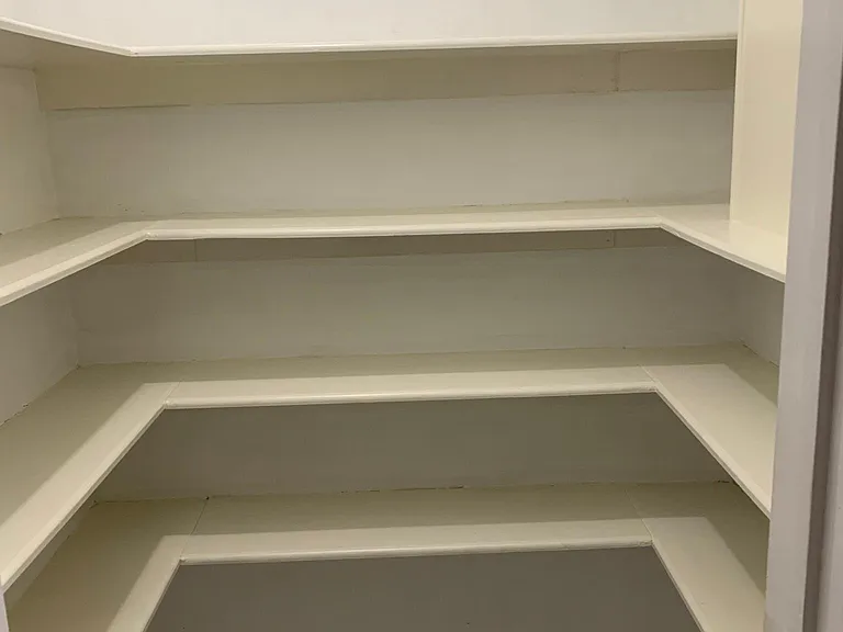 Walk in Pantry
