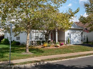 2 Beaumont Ct, Manchester, NJ 08759