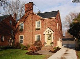 21172 Maplewood Ave, Rocky River, OH 44116