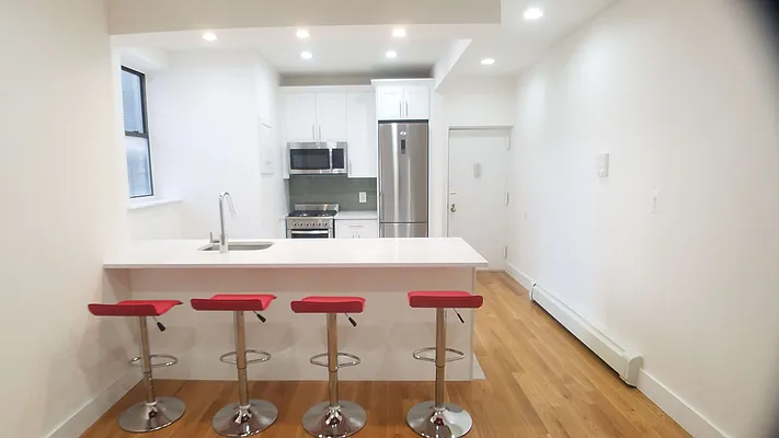 Rented by Uptown Flats LLC | media 38