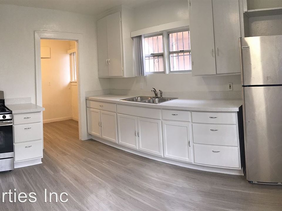 1st image of 1016 N El Centro Ave