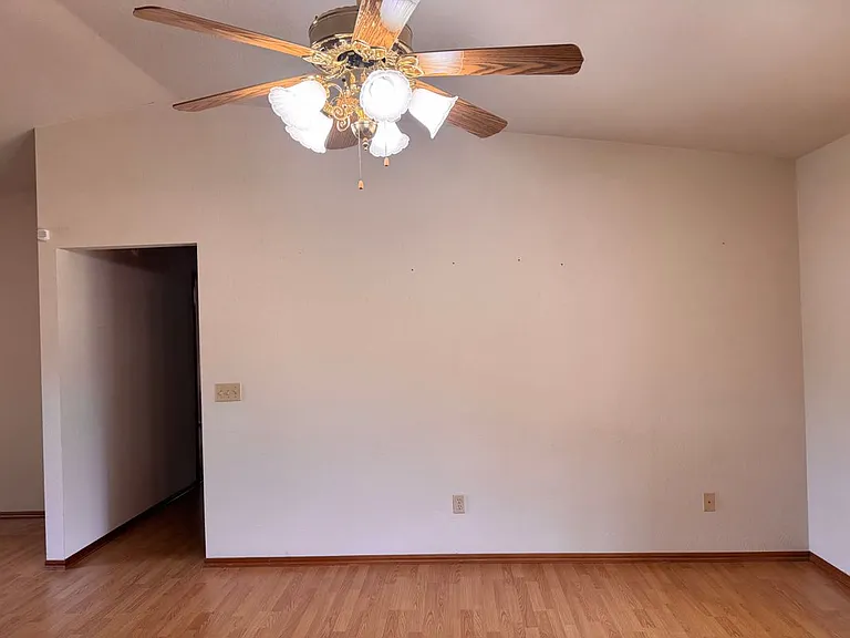 309 Oliver St — Photo 10