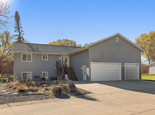 1055 Johnson Pl SE, Owatonna, MN 55060