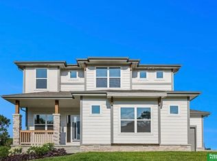 8701 N 177th St, Bennington, NE 68007