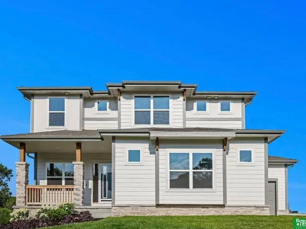 8701 N 177th St, Bennington, NE 68007