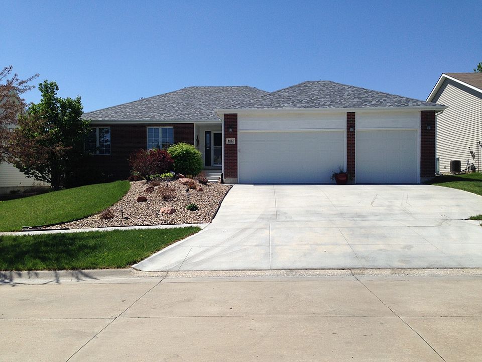 1st image of 8033 Hanna Pointe Pl