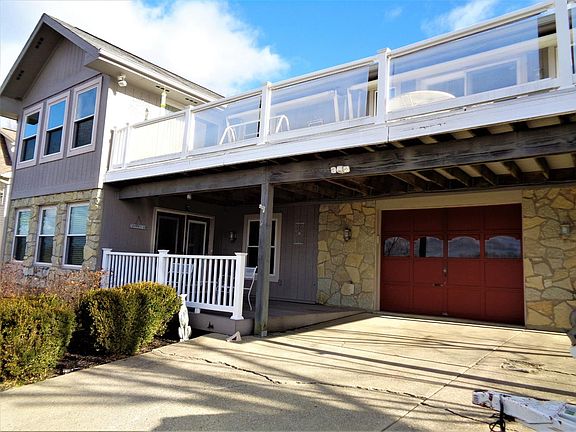 2nd image of 20064 Longview Dr