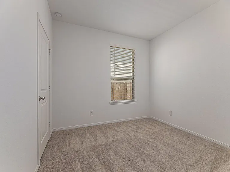 235 Pine Cavern Dr — Photo 15