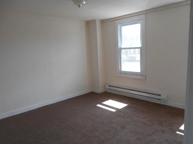 528 E Patapsco Ave — Photo 2