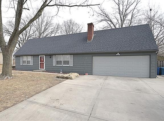 2nd image of 1205 Liberty Dr