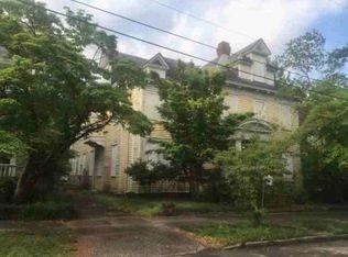 110 Nun St, Wilmington, NC 28401