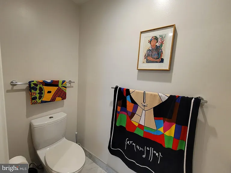 1111 Pennsylvania Ave SE #205 — Photo 15