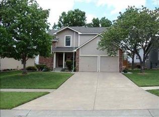 5635 SW 34th Ter, Topeka, KS 66614