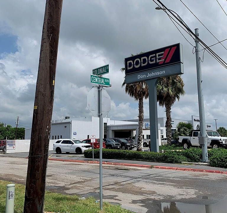 2nd image of 2045 Central Blvd