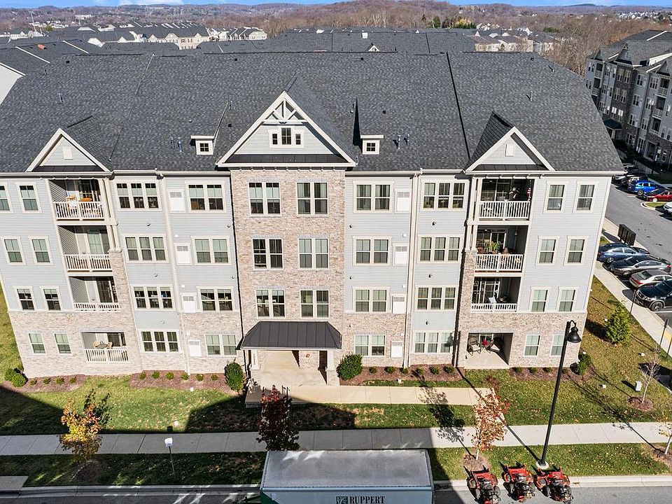 1st image of 10280 Hopewell St #201
