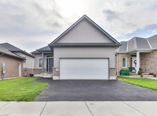 11 Tucker St, Thorold, ON L2V 0G3