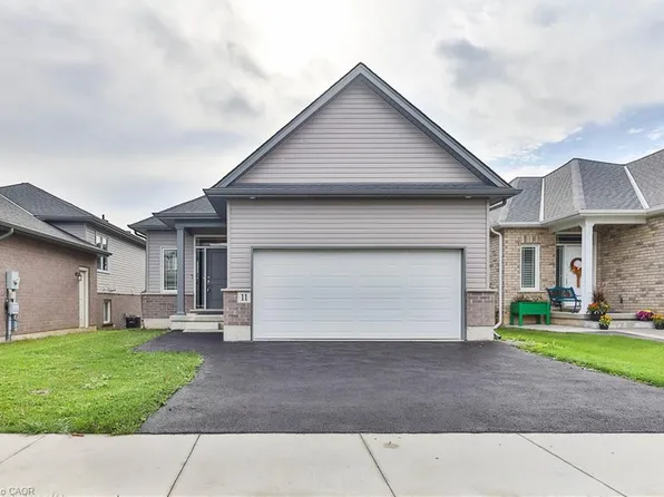 11 Tucker St, Thorold, ON L2V 0G3