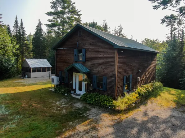 2 Downs Road, Chester, ME 04457
