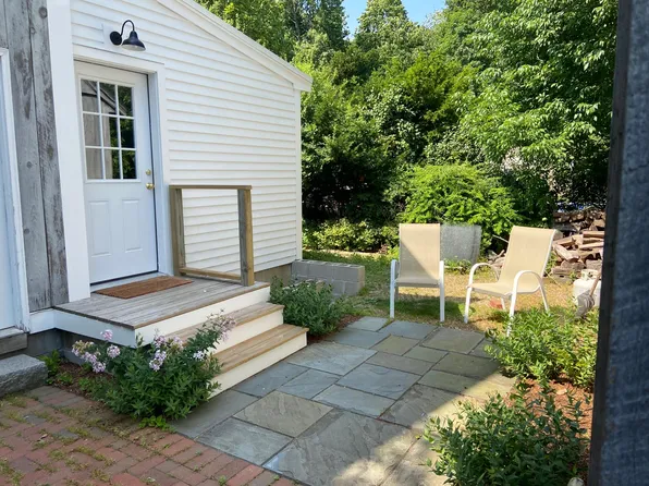 (undisclosed Address), Hampton, NH 03842