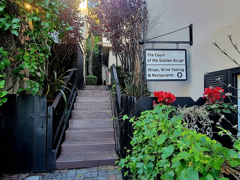 Ocean Ave — Photo 3