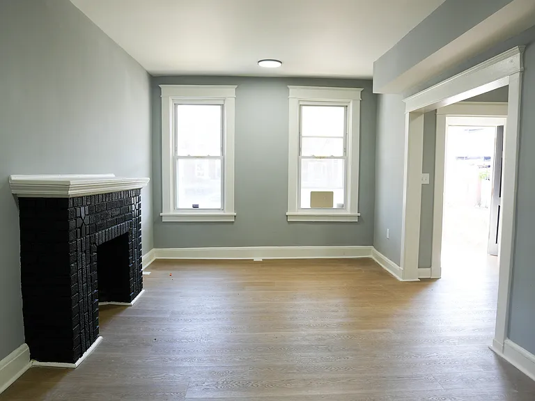 4904 Queensberry Ave — Photo 10