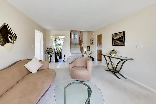 634 W Millers Rd — Photo 5
