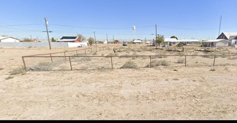 1st image of Putnam Ave