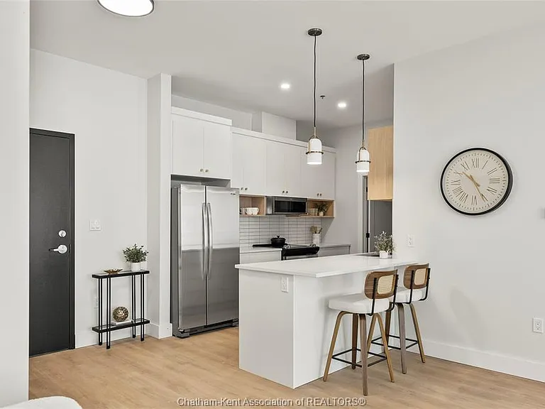 364 Grand Ave E #310 — Photo 23