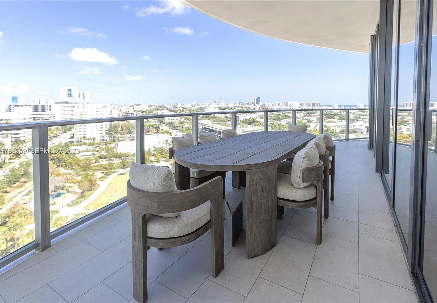 2 bed, 2.5 bath, $17,000 — Photo 4