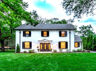 846 Highview Ter, Lake Forest, IL 60045