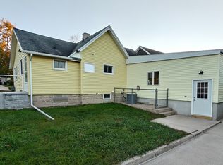 901 Grove St, Petoskey, MI 49770