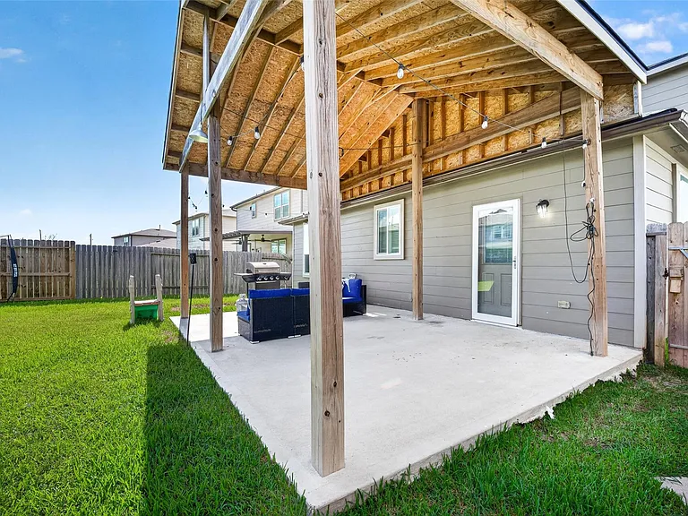 7031 Hobby Wind Ridge Dr — Photo 42
