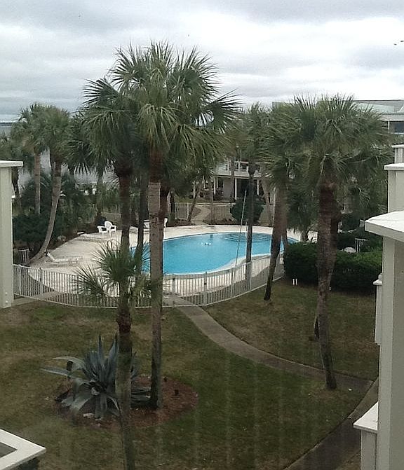 1st image of 121 Avenida 23