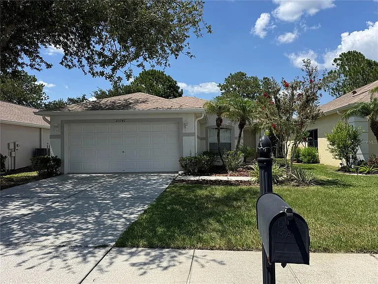 23741 Coral Ridge Ln — Photo 2
