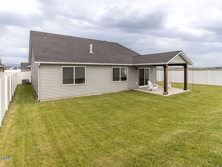 6407 W Bowmore Ln — Photo 19