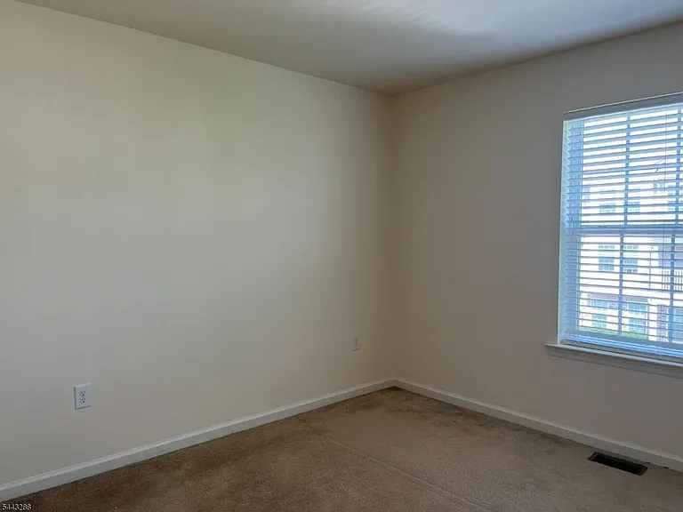 20 Autumn Ln — Photo 12