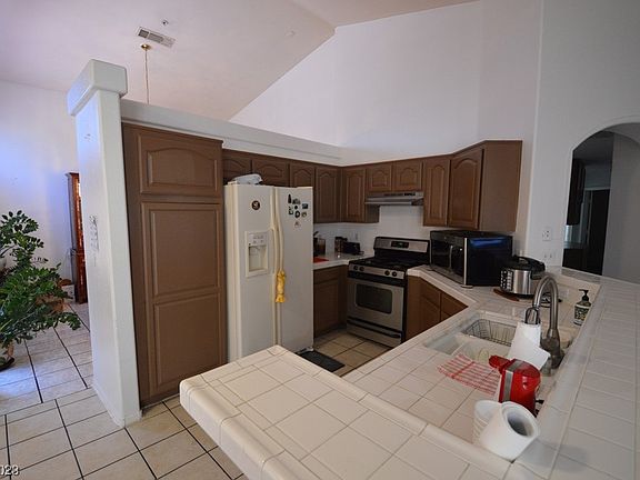 5th image of 5320 Sharon Marie Ct