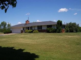 4160 N Adams Rd, Jonesville, MI 49250