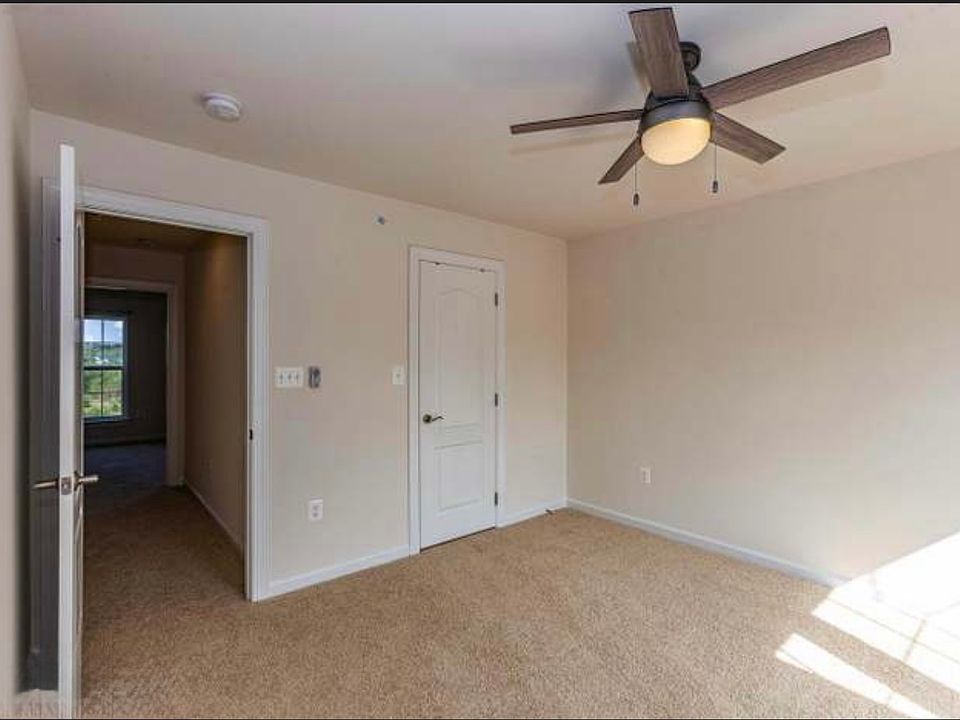 1st image of 7440 Riding Meadow Way
