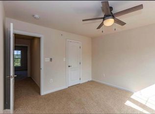 7440 Riding Meadow Way, Manassas, VA 20111