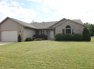 W9109 Overlook Ct, Cambridge, WI 53523
