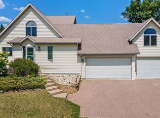 1308 17th Ave NW, Minot, ND 58703