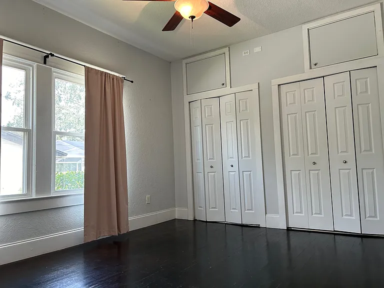 419 E Belmar St — Photo 9