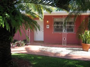 3172 McDonald St, Miami, FL 33133
