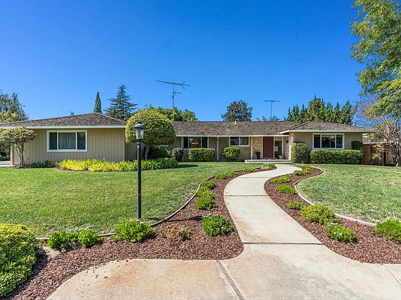 3rd image of 13153 Ten Oak Way