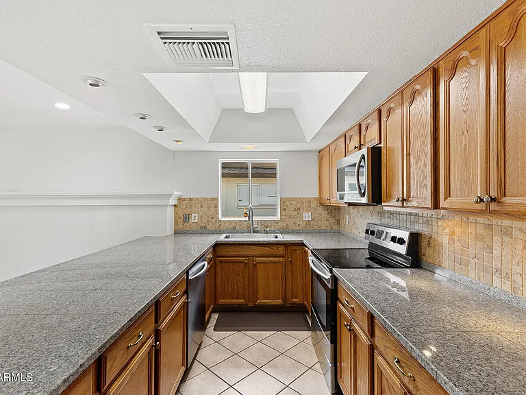 4503 W Bryce Ln — Photo 22